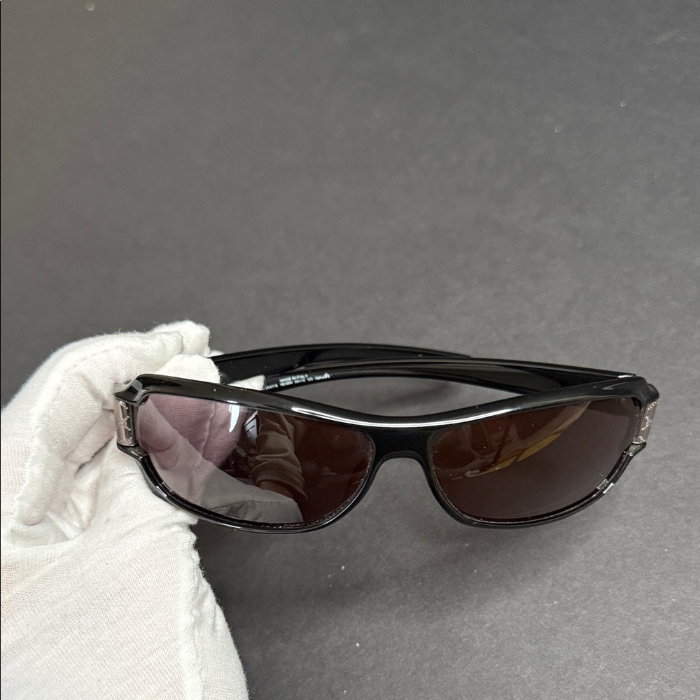 Vintage Italian Gucci Black and Silver Monogram Sunglasses 2547/S